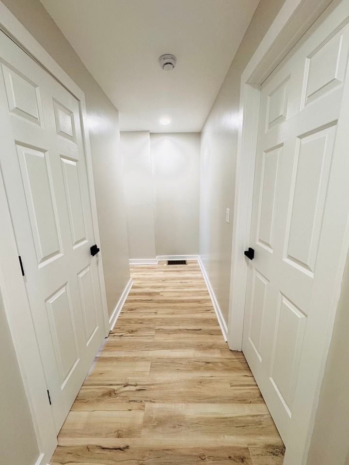241 Baltimore Ave - Photo 7 of 18