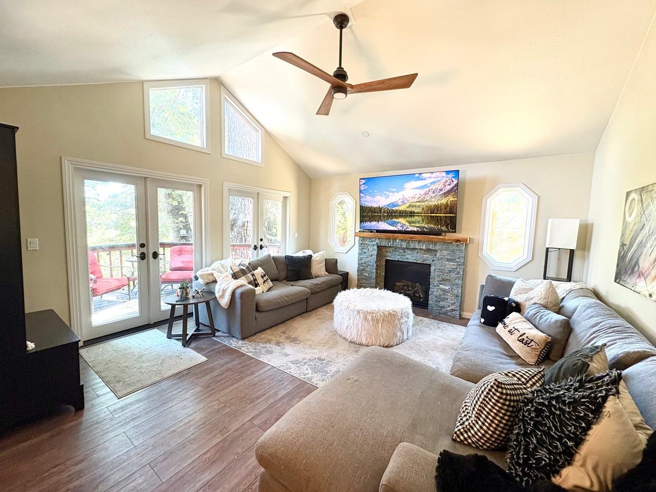 24573 Altdorf Dr - Photo 4 of 16