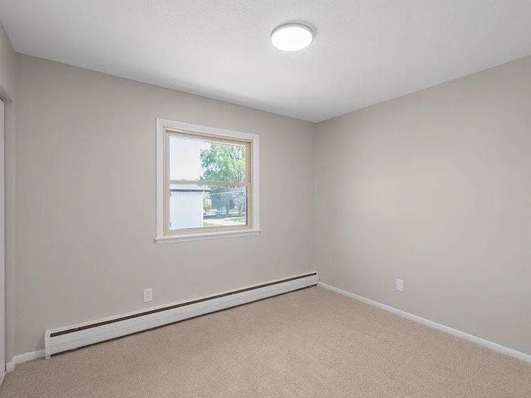 2081 Hillview Rd #4 - Photo 4 of 13