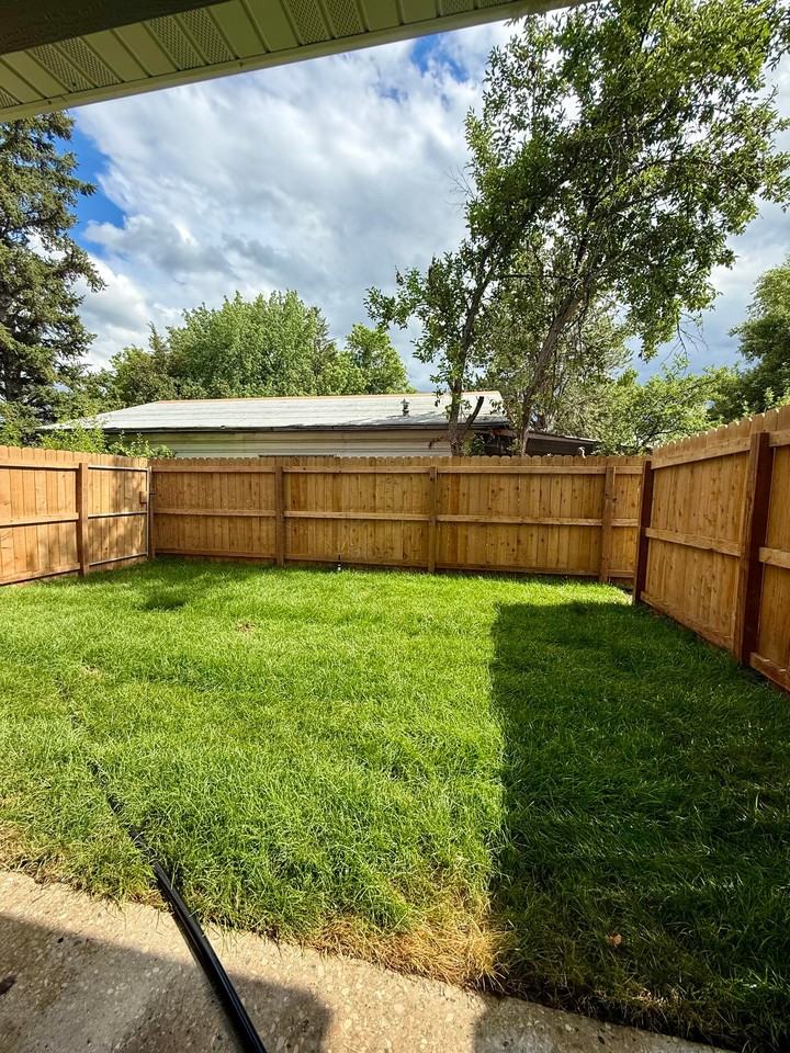 440 Rosette Ln - Photo 6 of 11