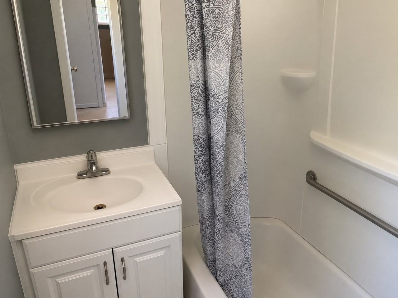 4240 S St #4 - Photo 4 of 15