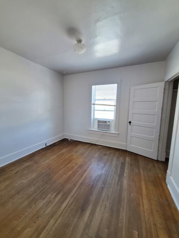 325 S St #5 - Photo 5 of 13