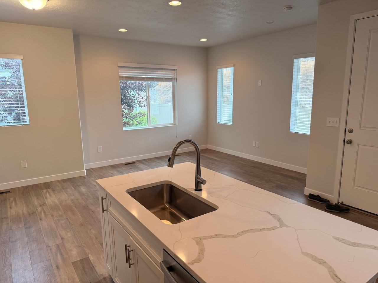 15046 S Wild Horse Way #1 - Photo 3 of 19