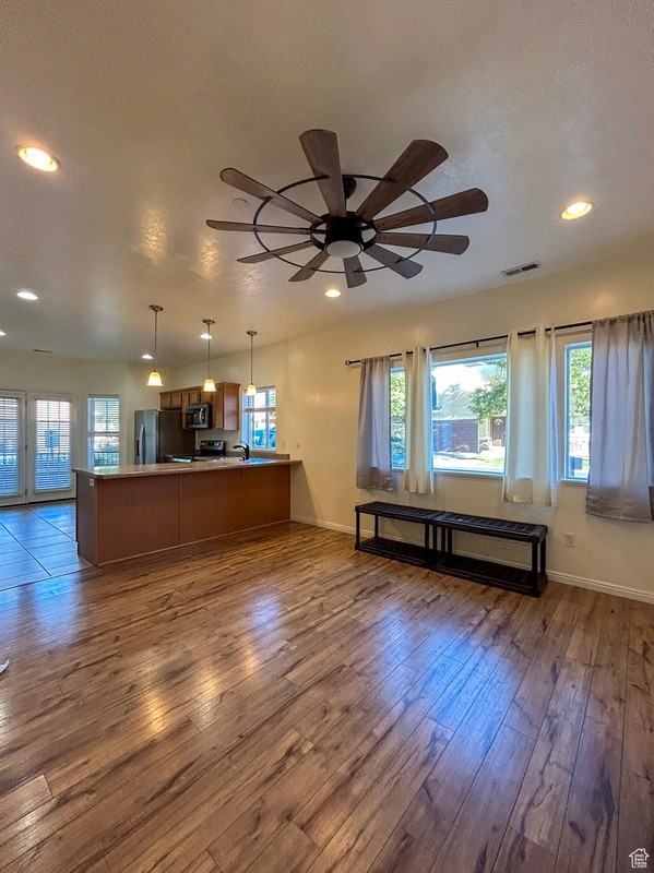 13528 S Venicia Way #2 - Photo 2 of 32