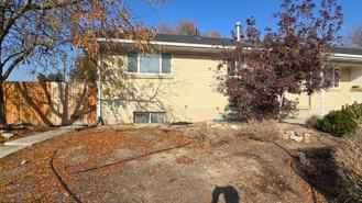 905 E Charlton Cir #B - Photo 1 of 1