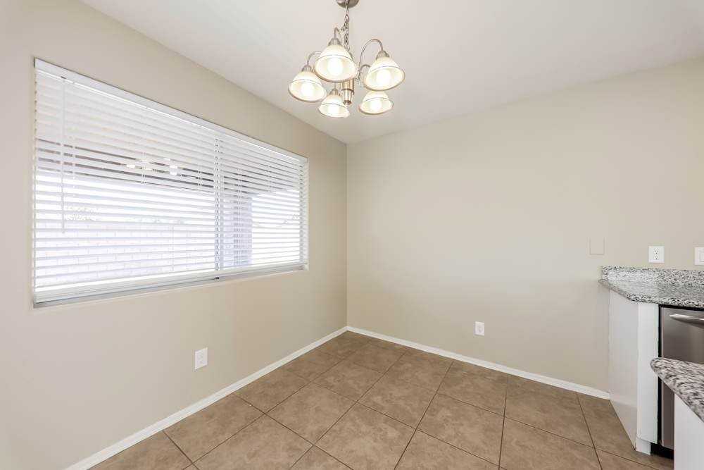 3216 W Salter Dr - Photo 5 of 13