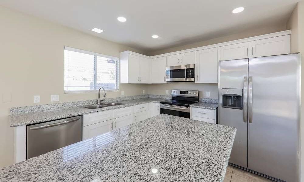 3216 W Salter Dr - Photo 6 of 13