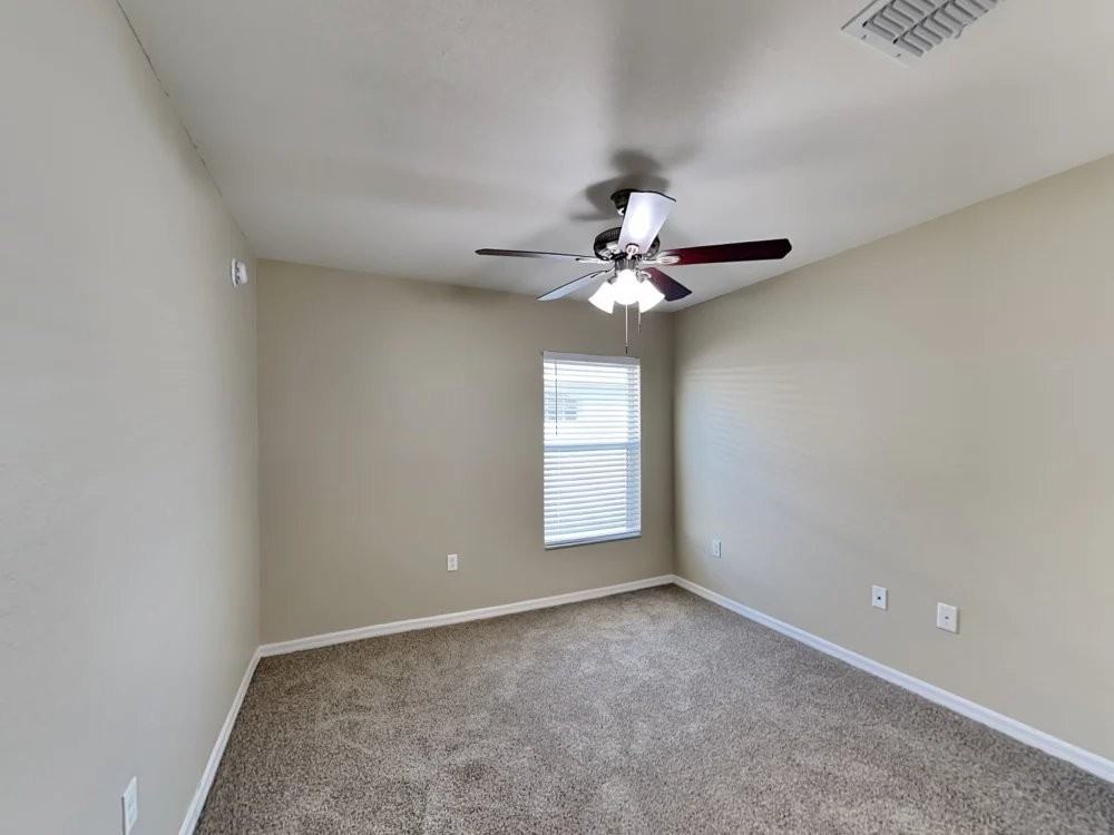 938 Blue Tide Ln - Photo 5 of 9