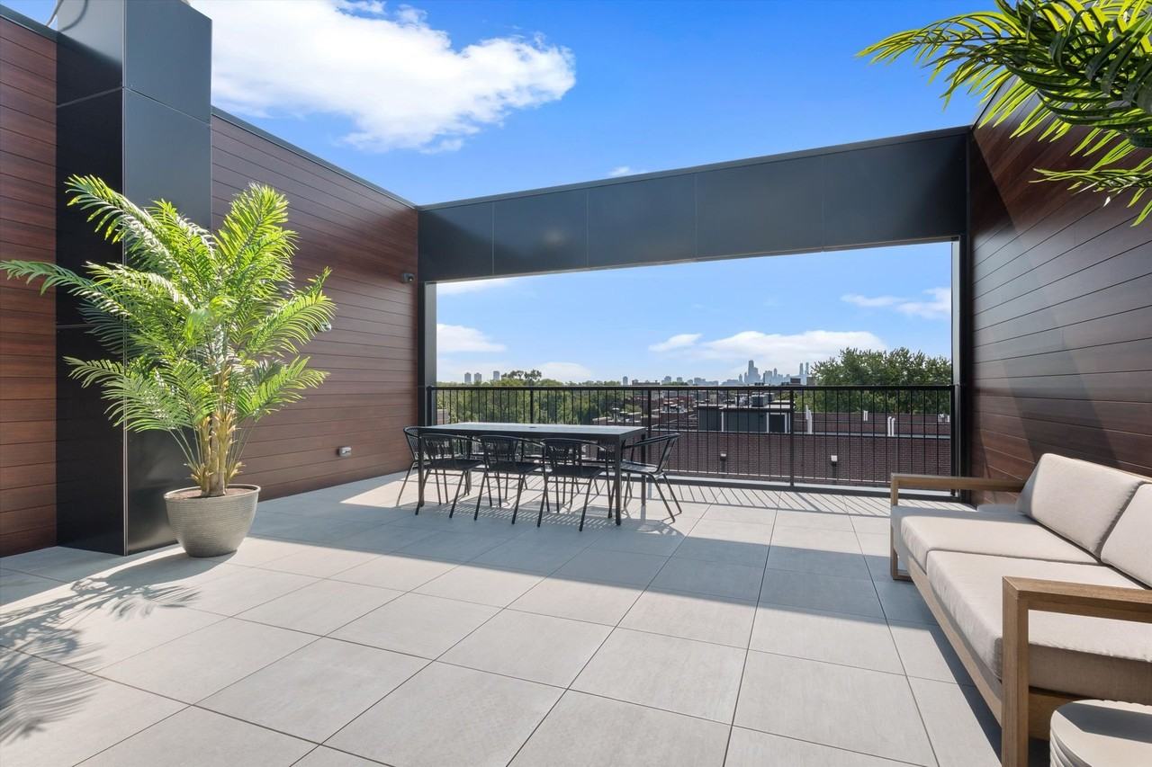 3145 N Clybourn Ave - Photo 3 of 20