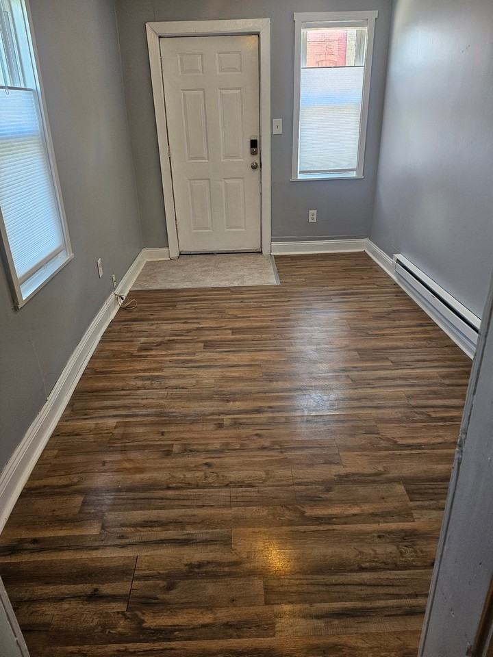 304 South Ave - Photo 2 of 14