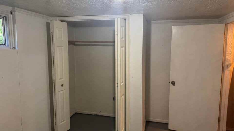 2172 S Wellington St - Photo 2 of 4