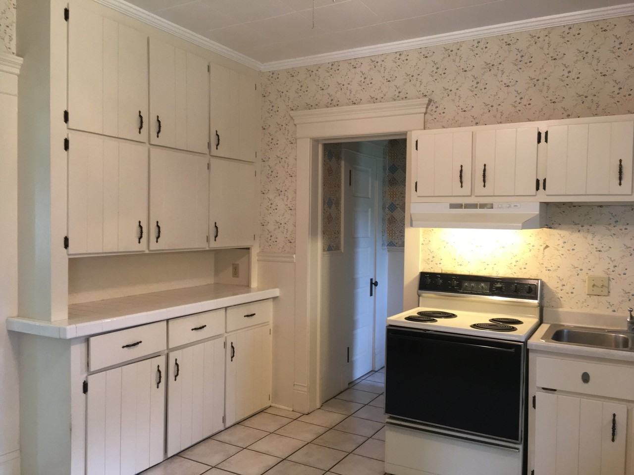 3921 Longview Ave - Photo 5 of 17