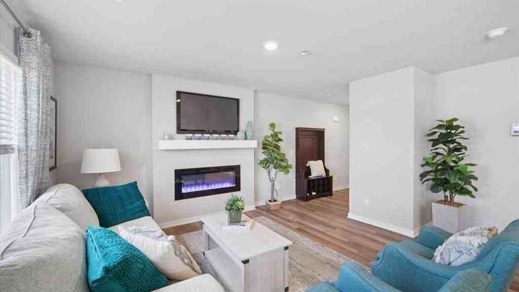 4334 Ne Spear Ln - Photo 2 of 12