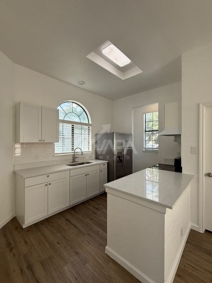 10214 Sunset Fld - Photo 5 of 14