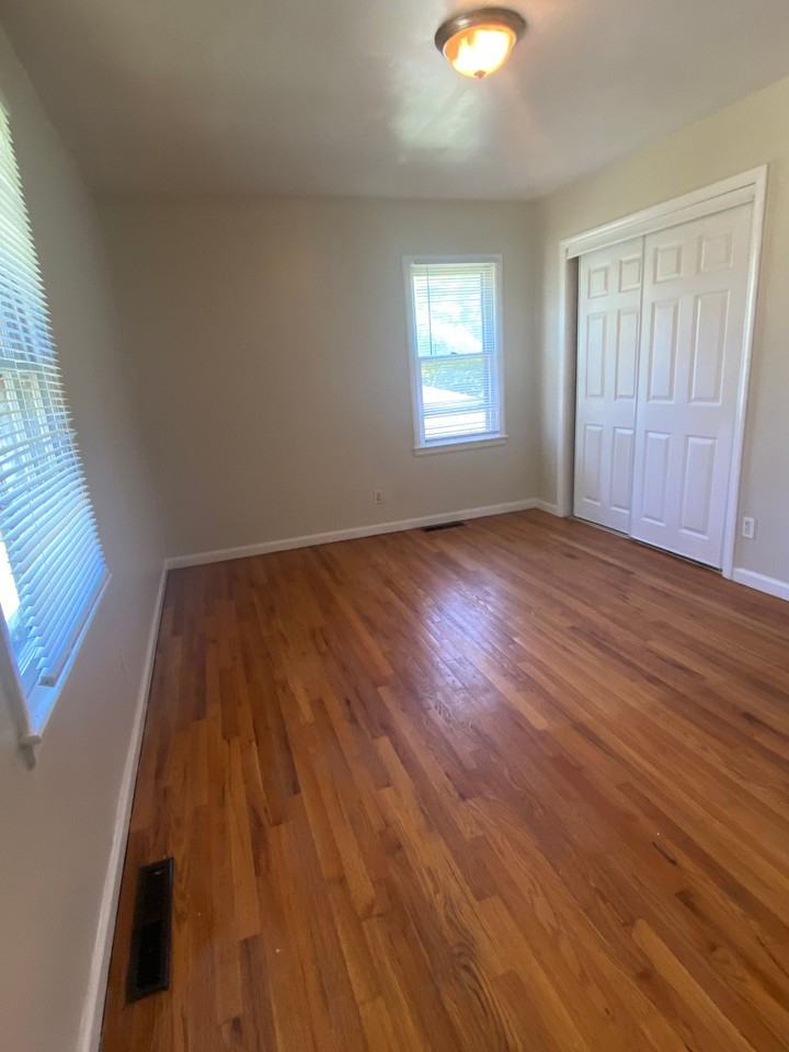 6103 Fairlane Dr