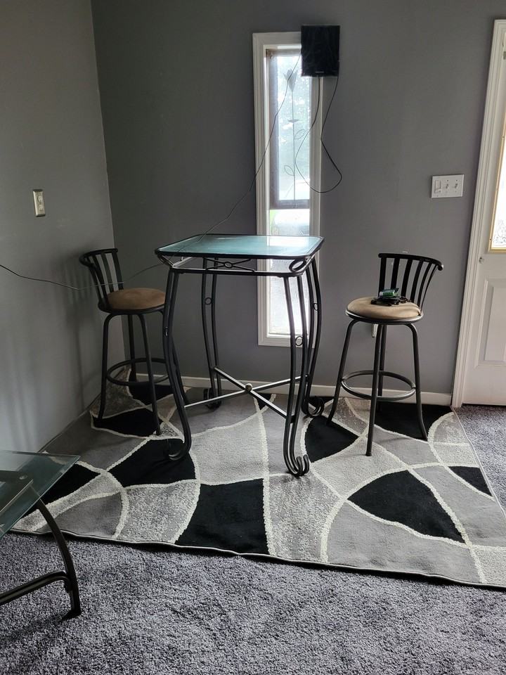 6040 Whitestone Rd - Photo 2 of 7