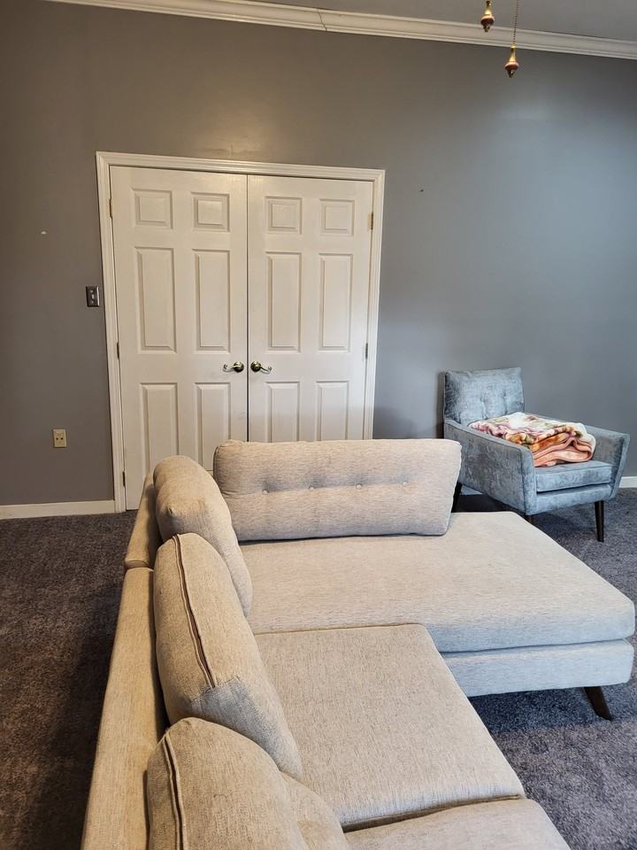 6040 Whitestone Rd - Photo 4 of 7