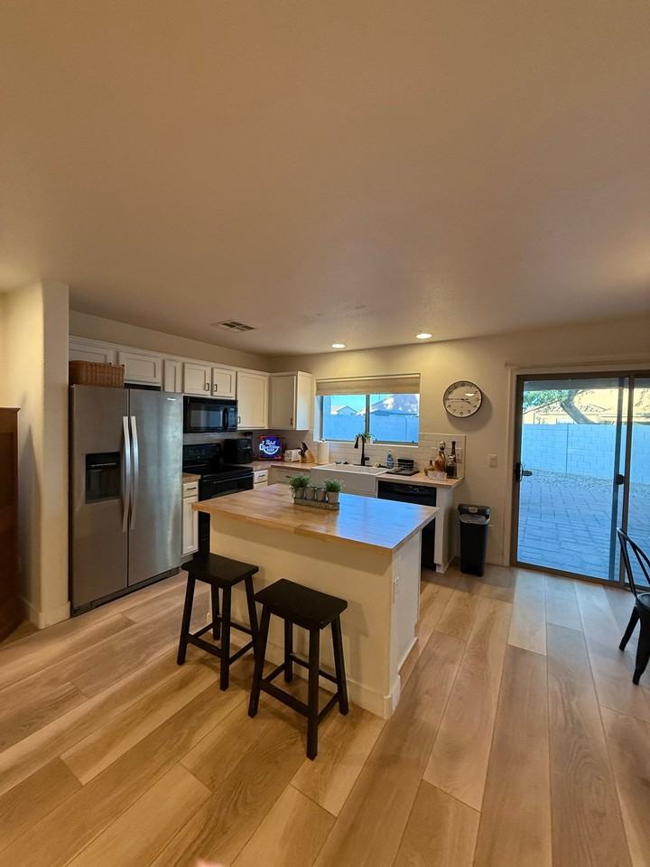 3328 W Belle Ave - Photo 6 of 15