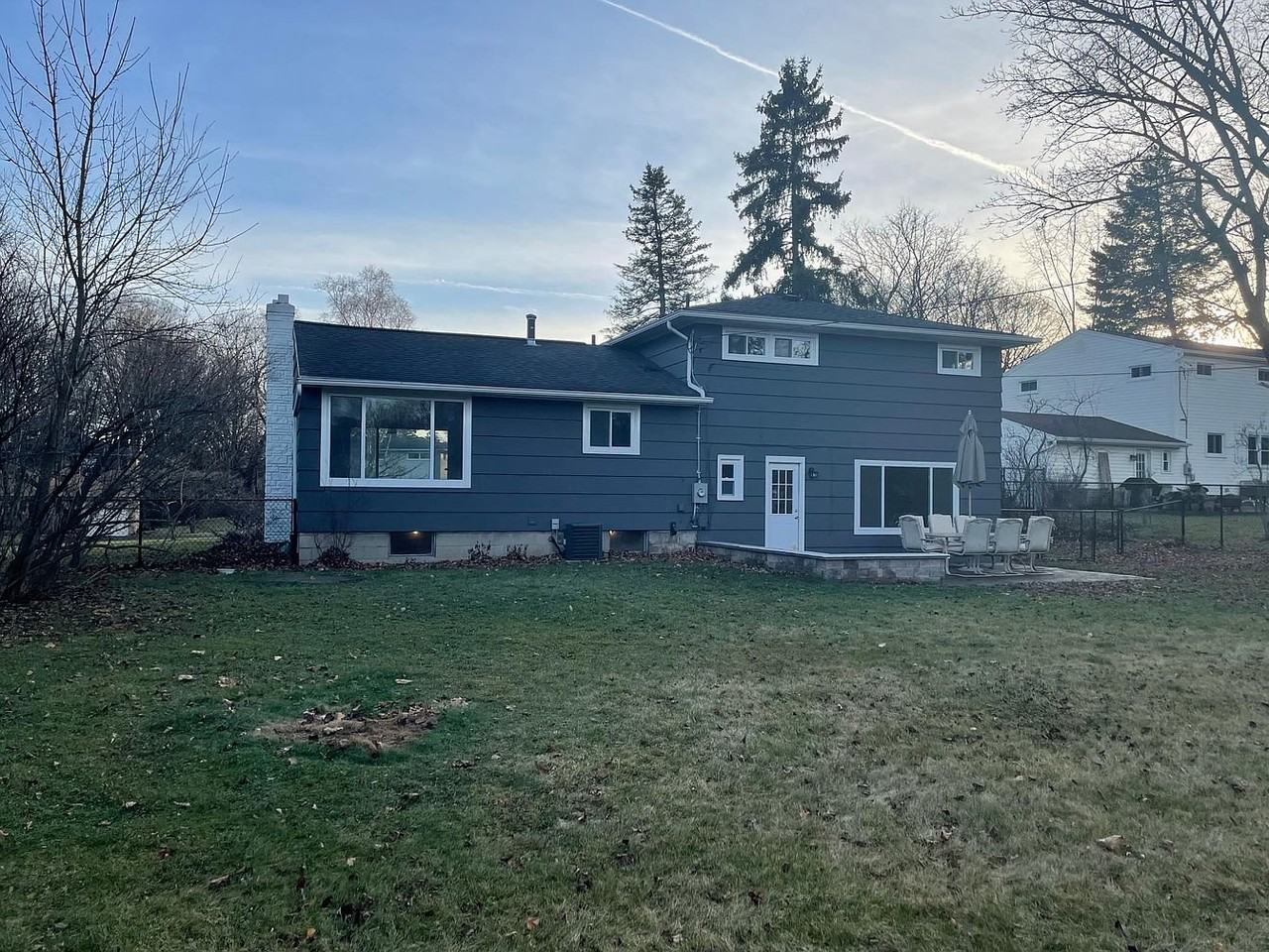 87 Shalimar Dr - Photo 2 of 13