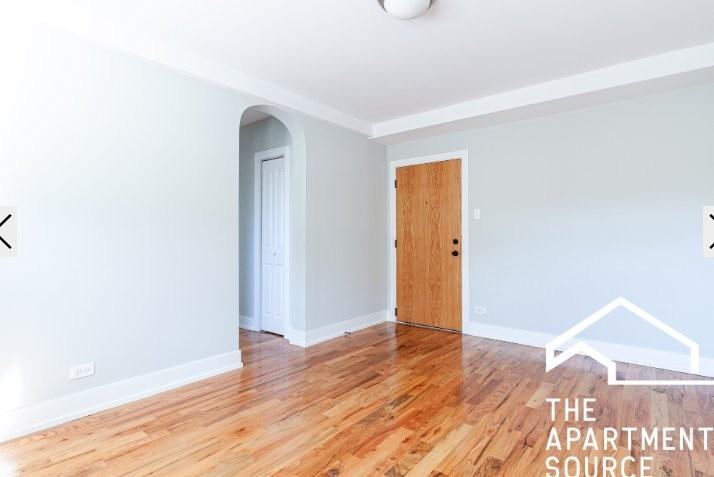 554 W Arlington Pl #9 - Photo 5 of 8