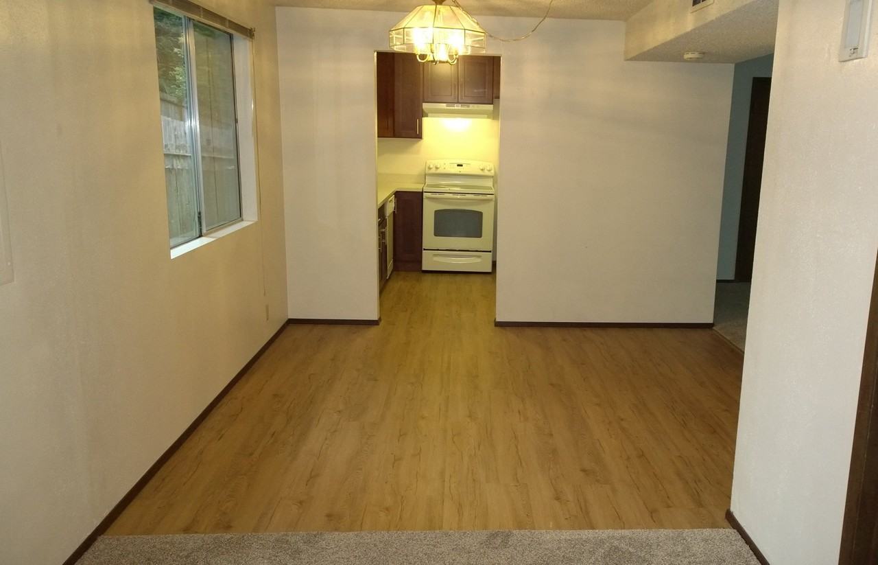 271 146th Pl Ne - Photo 7 of 16