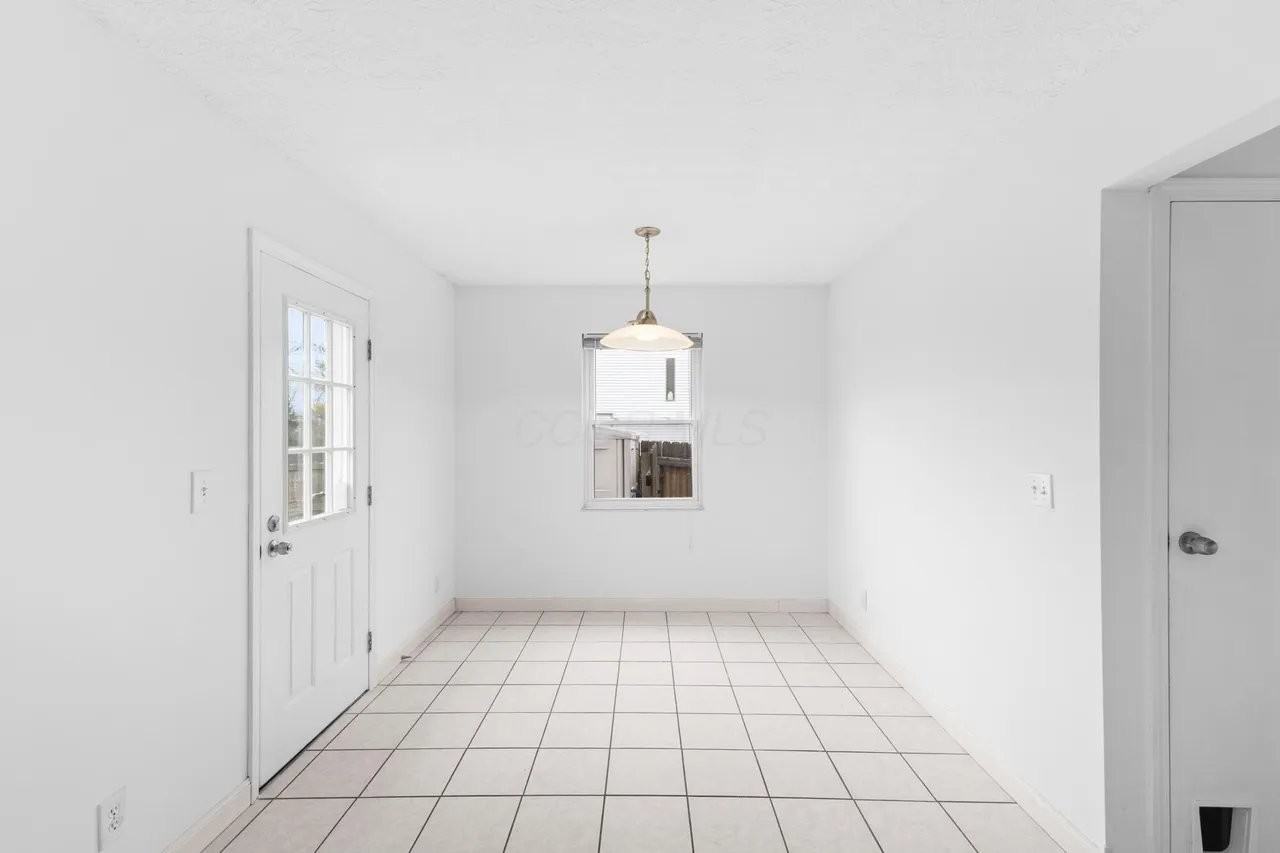 4840 Briston Dr - Photo 2 of 7