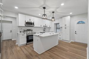 featured image of 4359 Fleming St