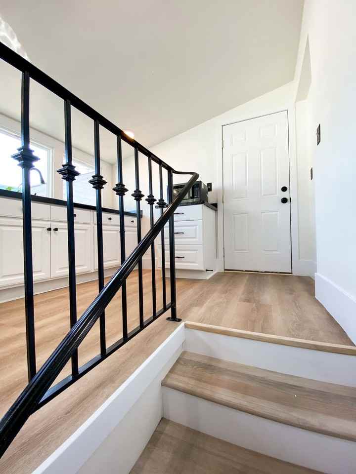 448 Es - Photo 7 of 17