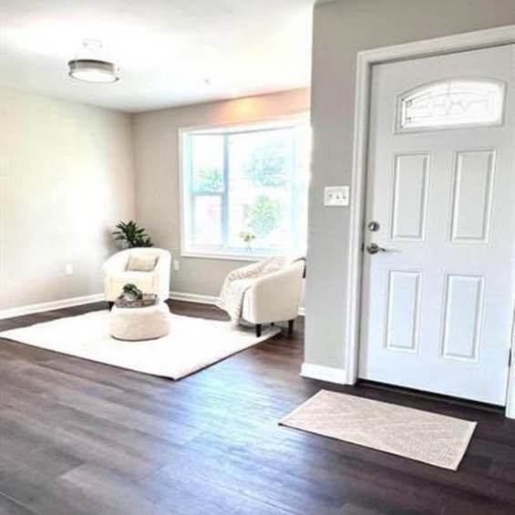 2105 Ruatan St - Photo 4 of 18