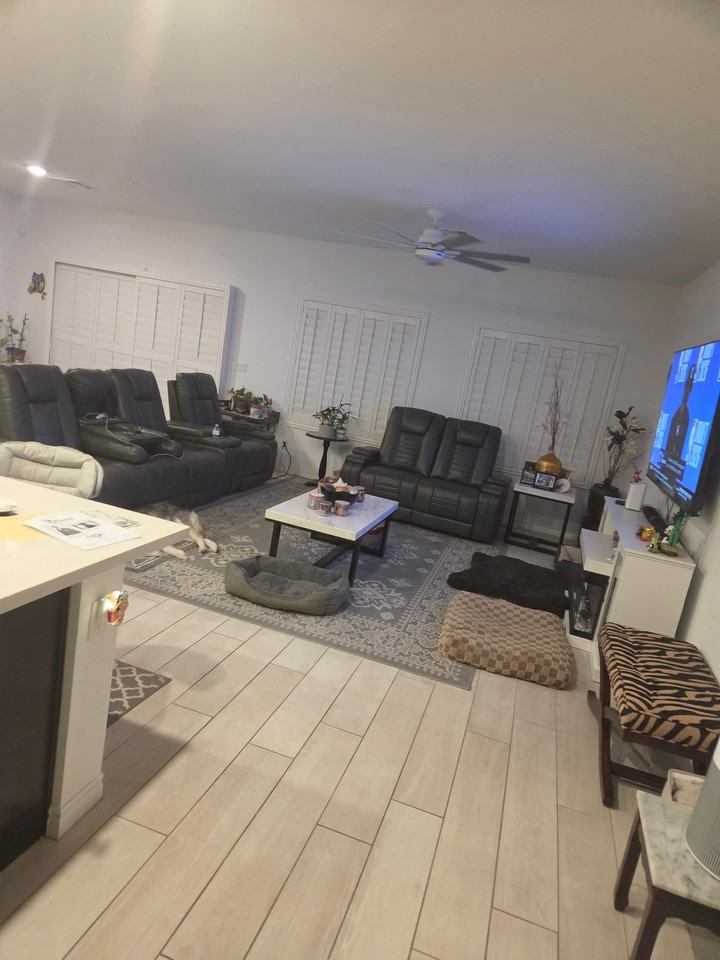 3858 Palace Pier St - Photo 2 of 5