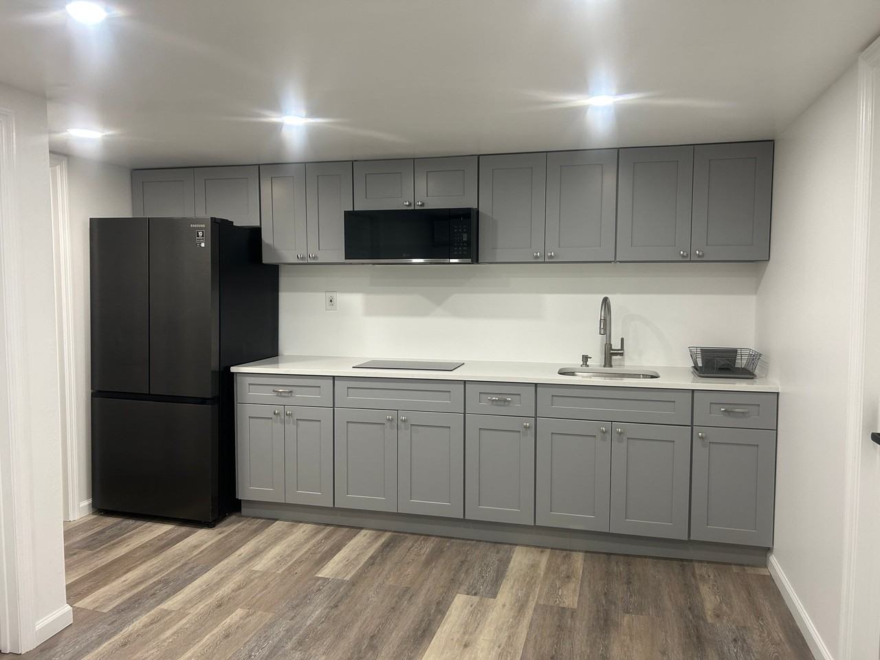 192 Broadway - Photo 2 of 3