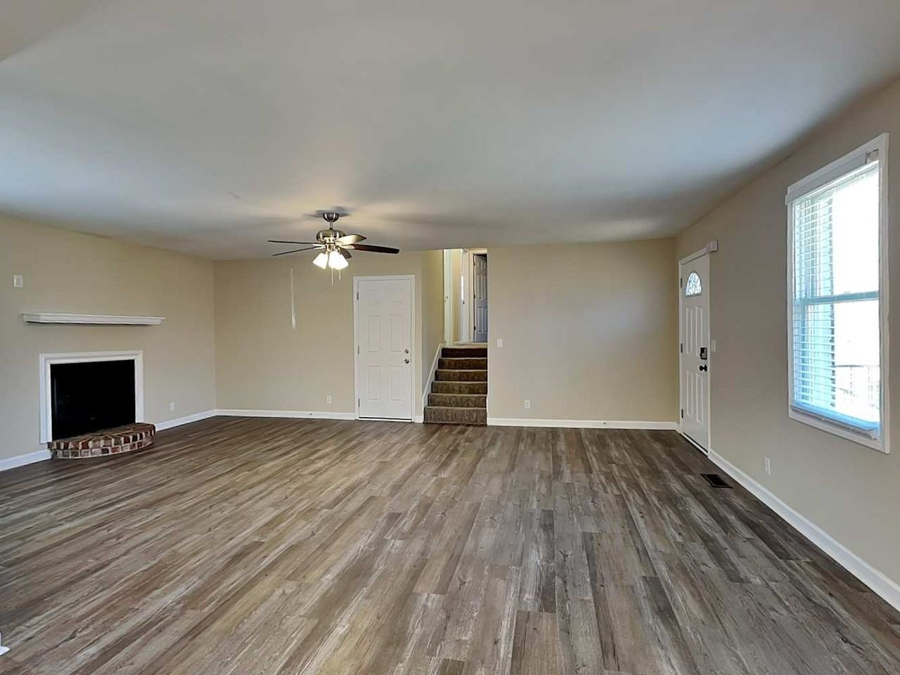 3839 Buena Vista Pike - Photo 2 of 9