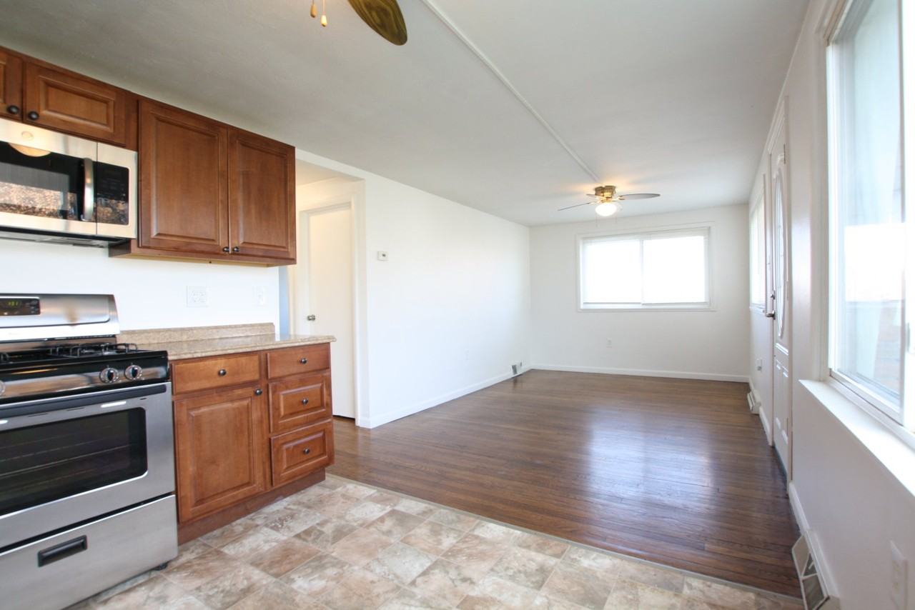 485 Garfield Ave #2 - Photo 2 of 6
