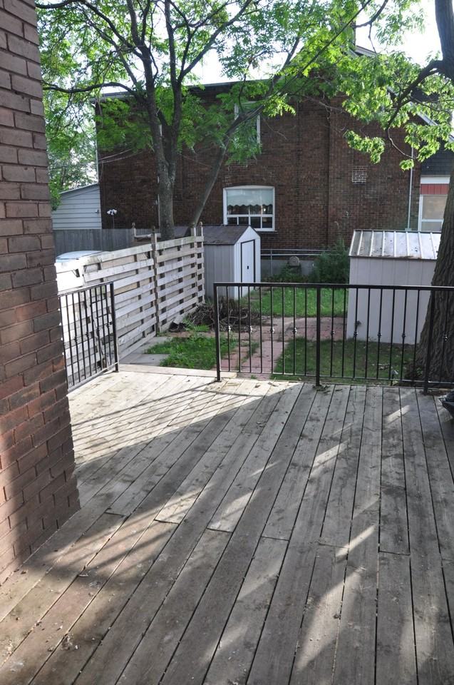 994 Woodbine Avenue - Photo 6 of 10