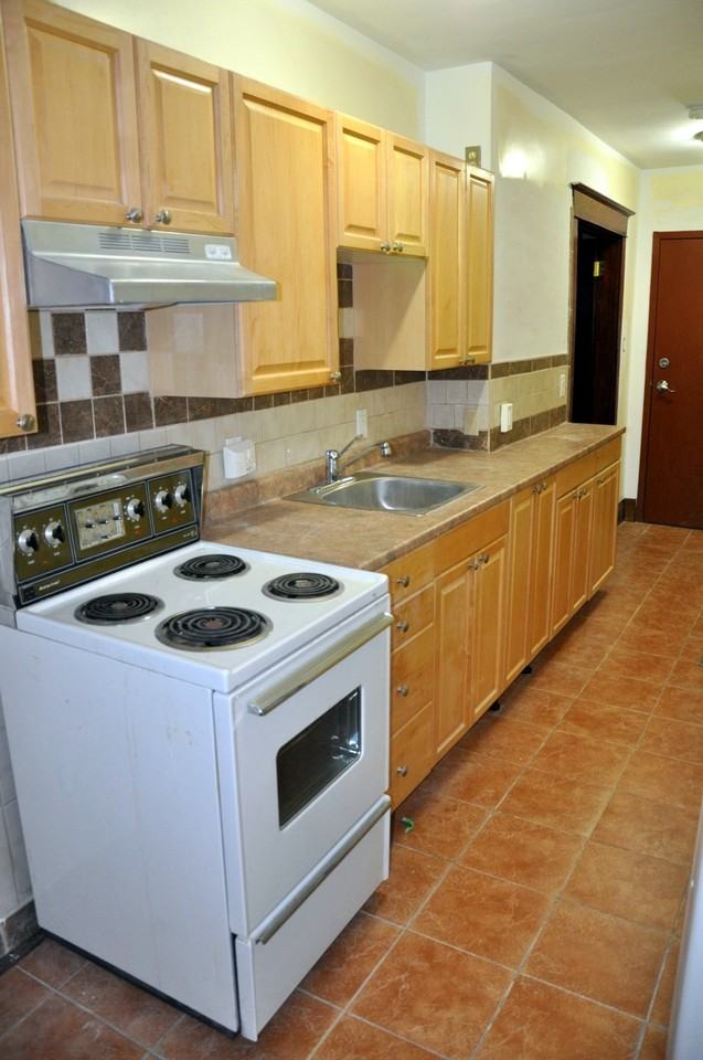 994 Woodbine Avenue - Photo 2 of 10
