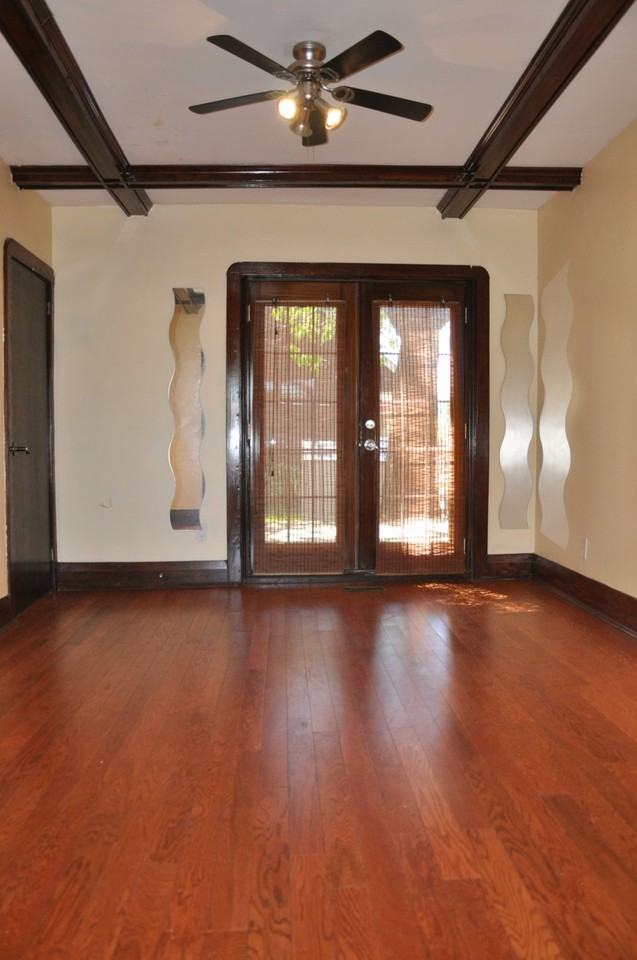 994 Woodbine Avenue - Photo 5 of 10