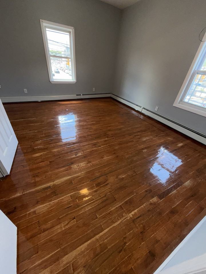 537 Summer St #2 - Photo 4 of 8