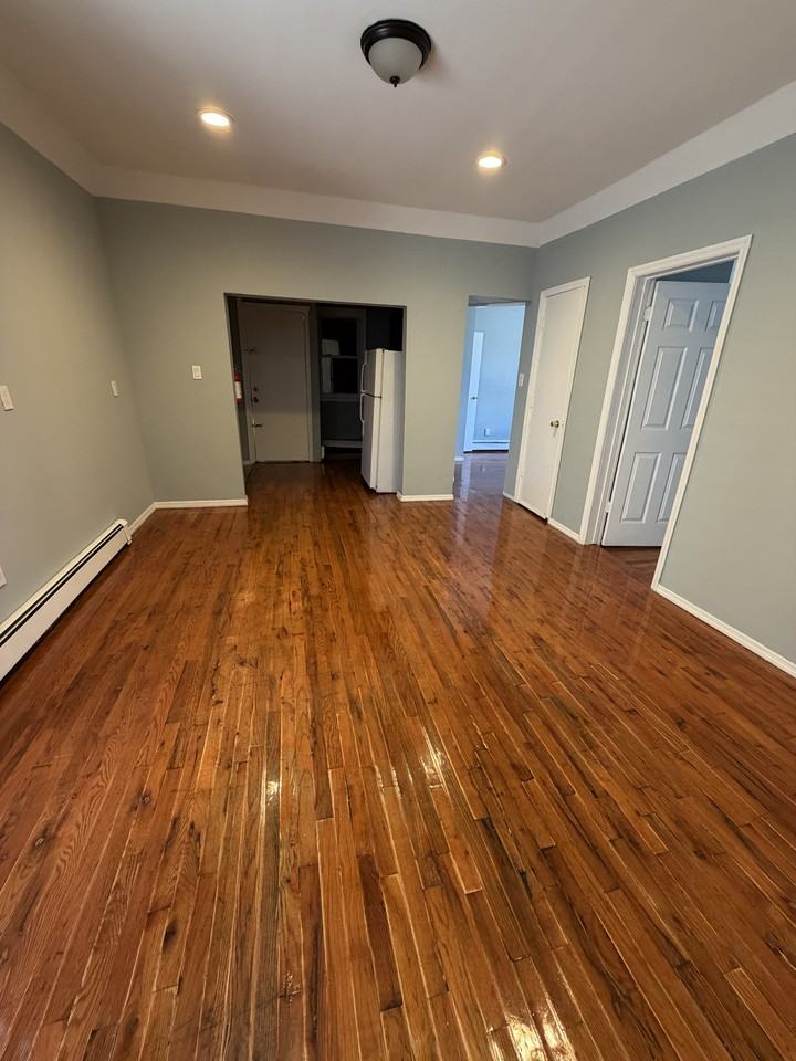 537 Summer St #2 - Photo 6 of 8