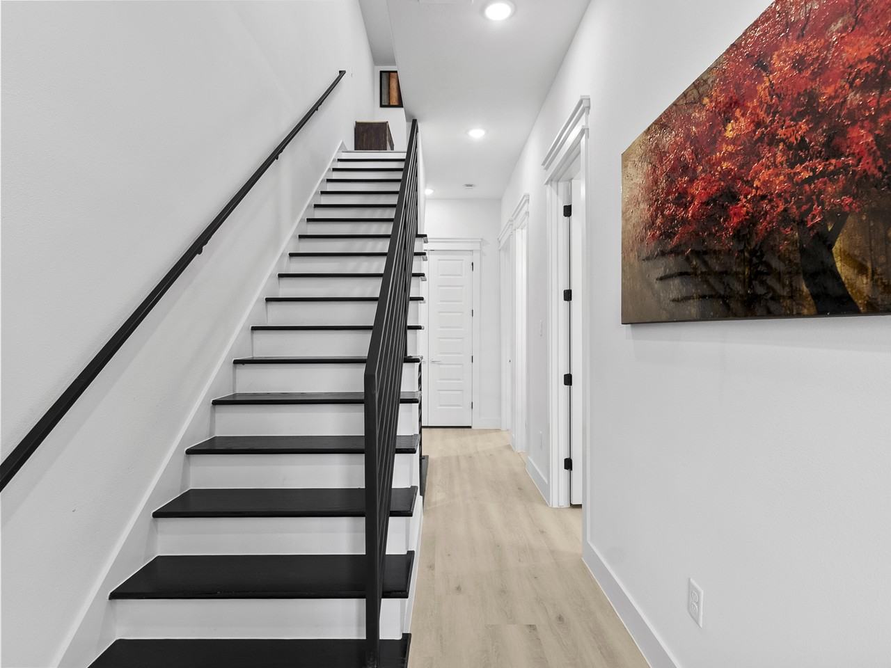 819 North Loop #A - Photo 5 of 14