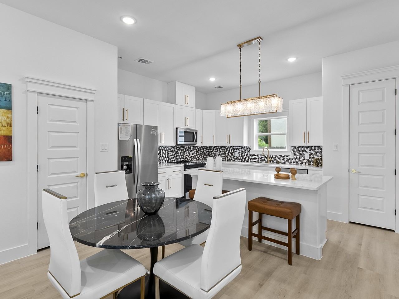 819 North Loop #A - Photo 6 of 14