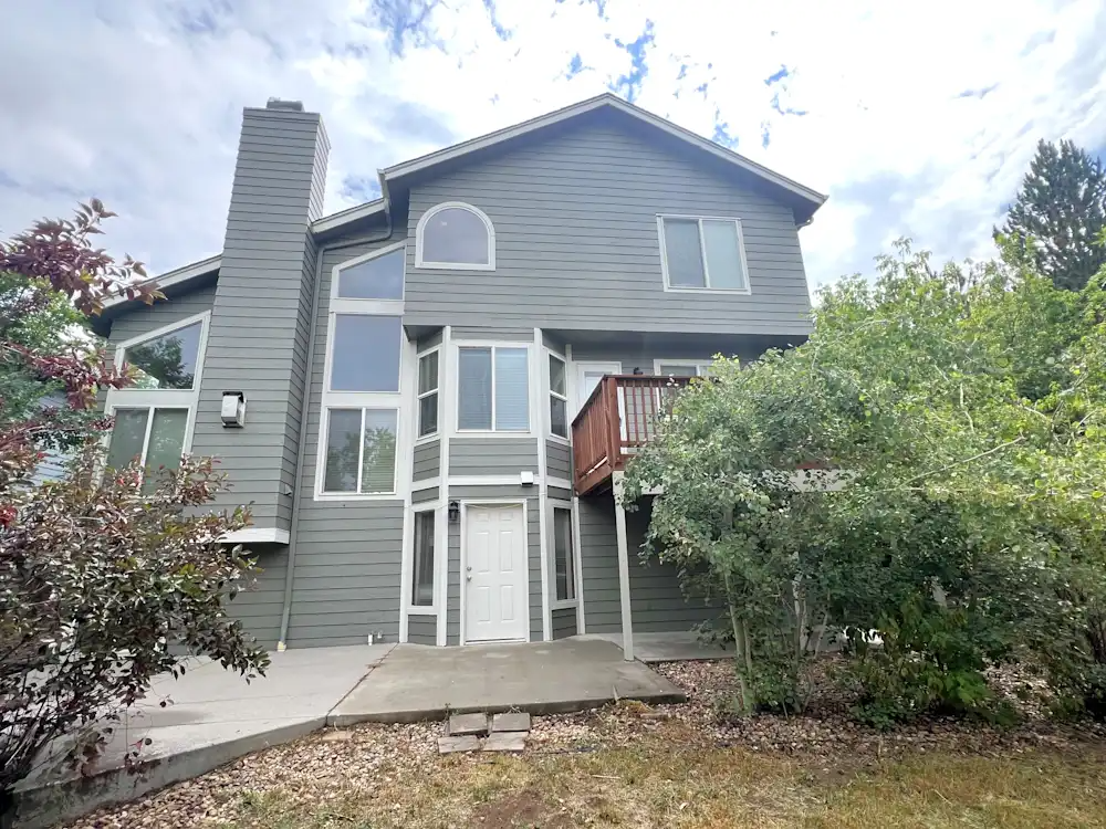 1571 Beacon Hill Dr #NA - Photo 6 of 6