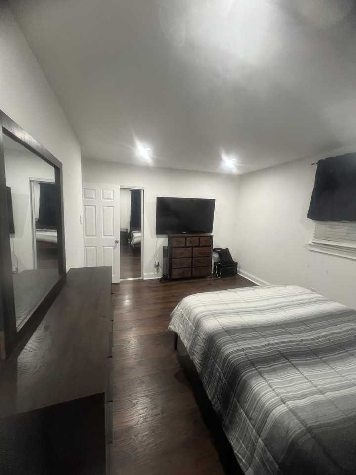 4417 Tolbut St #3 - Photo 3 of 11