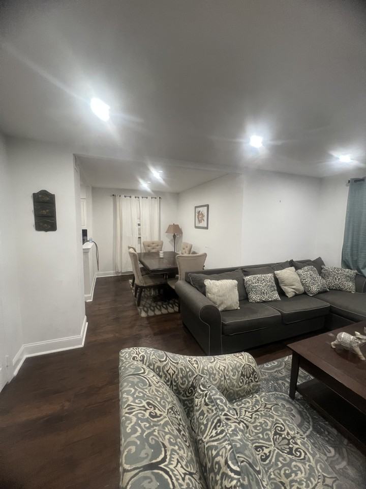 4417 Tolbut St #3 - Photo 6 of 11
