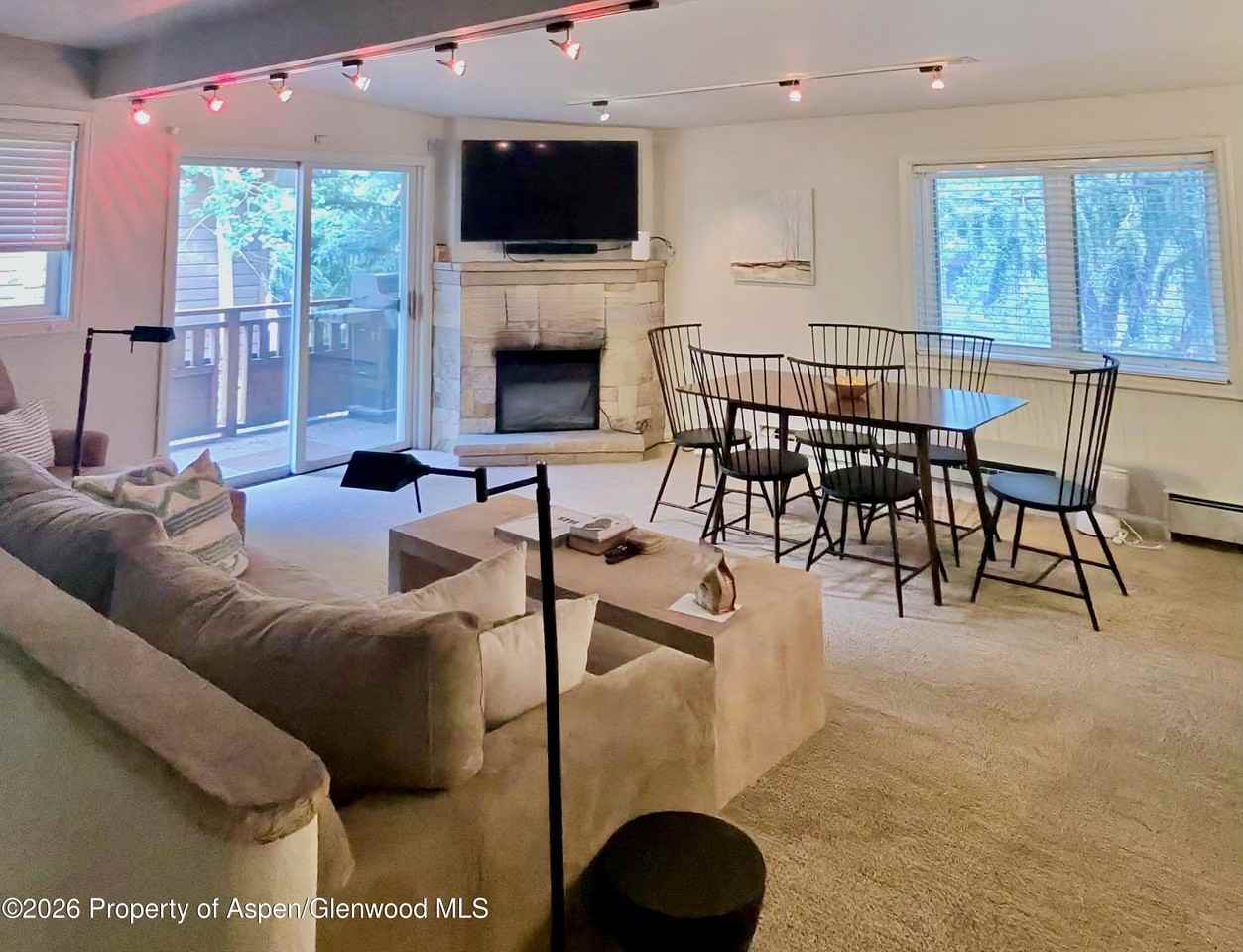 805 E Cooper Ave #12 - Photo 5 of 14