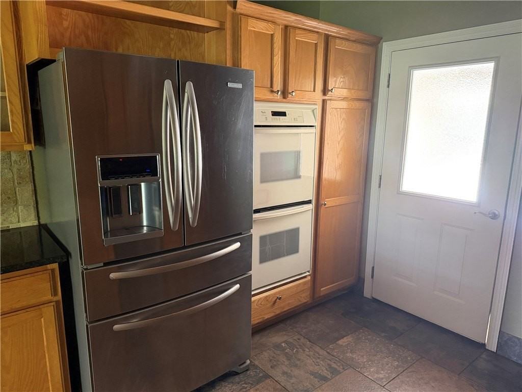 11073 Club House Pkwy - Photo 5 of 31