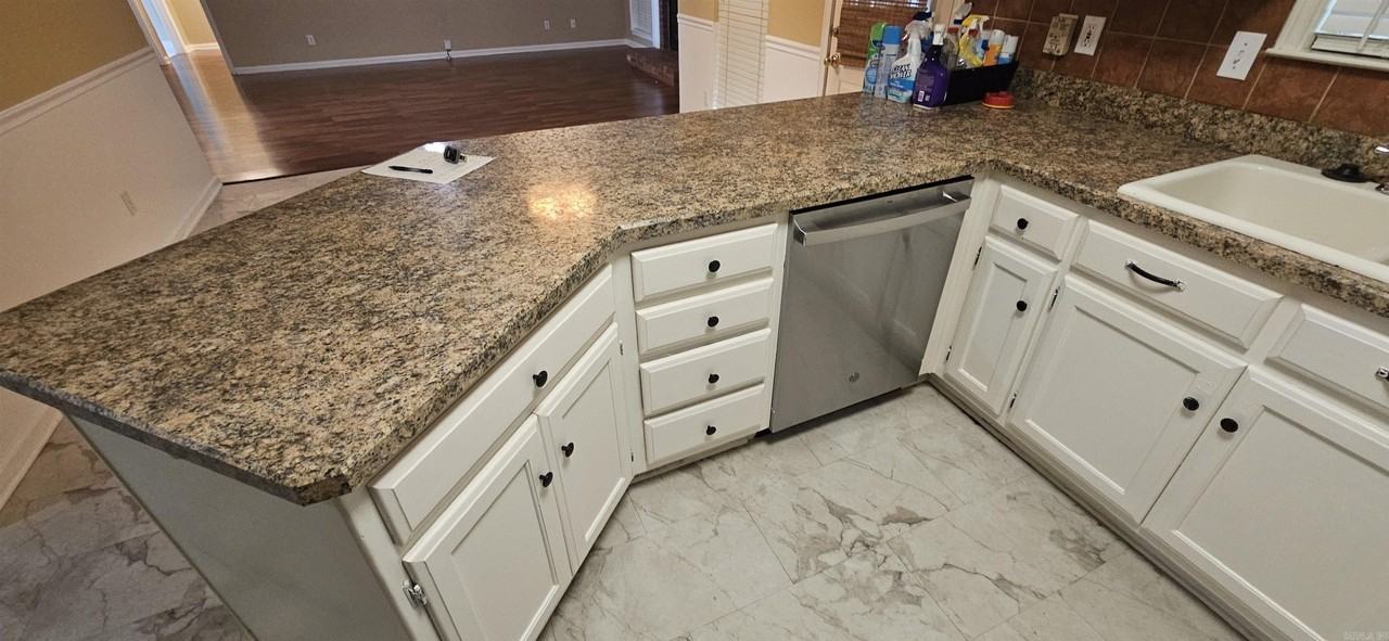 52 Springridge Dr - Photo 3 of 20