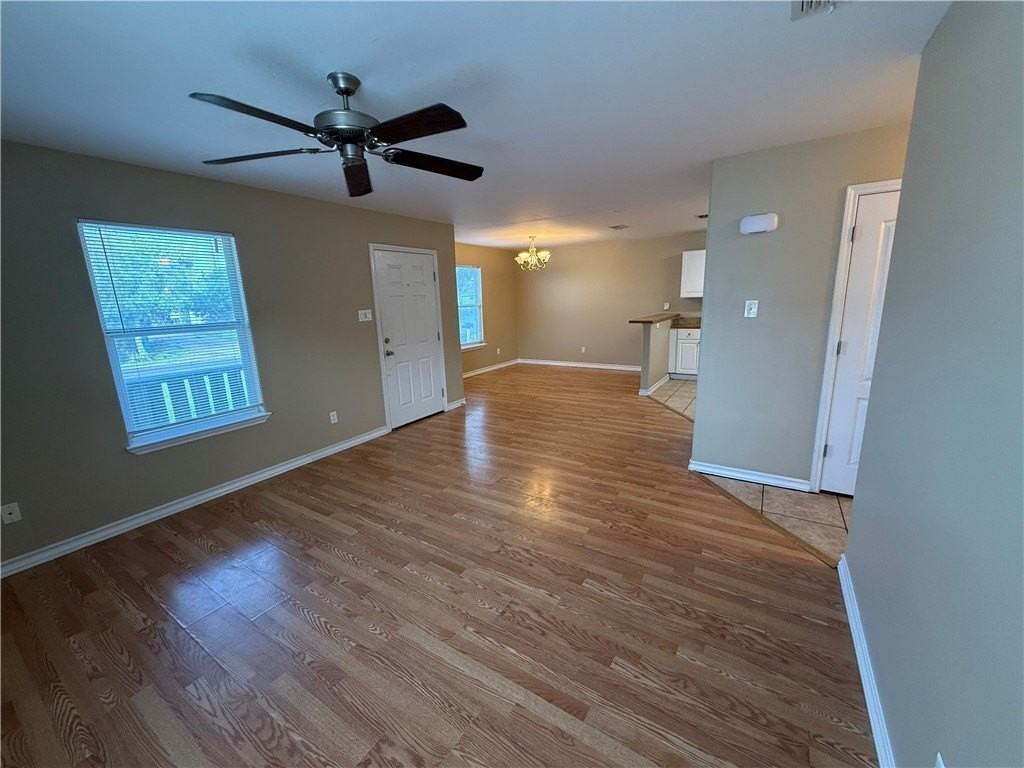 512 Lakeside Dr - Photo 6 of 18