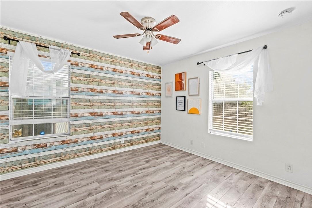 4905 Willowbrook Dr - Photo 5 of 7