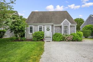 featured image of 121 Camp St #102