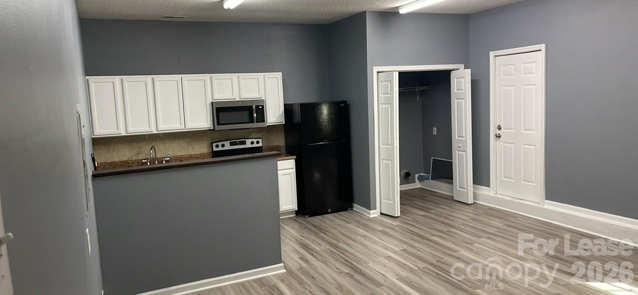 113 Whispering Pines Ln - Photo 4 of 20